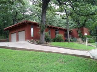 1305 Crestwood Dr, Coffeyville, KS 67337