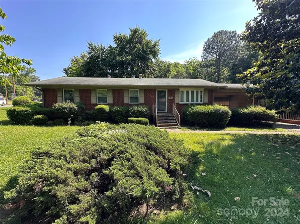 4601 Hidden Valley Rd, Charlotte, NC 28213