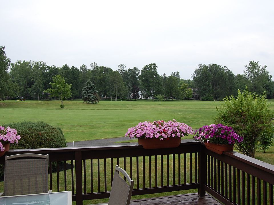 1st image of 204 Old Meadow Dr