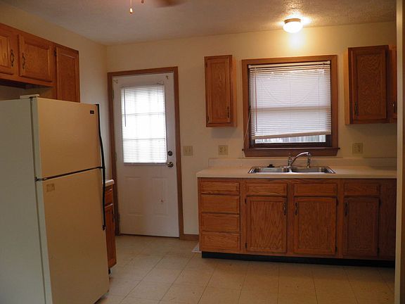 5th image of 5253 N Raubs Ln