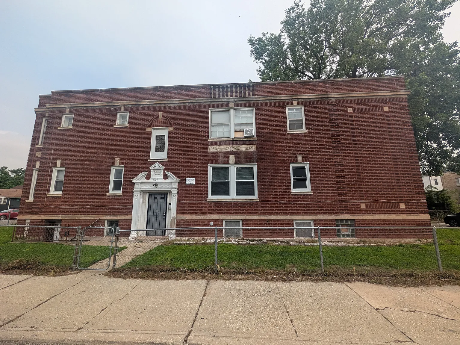 2 bed, 1000 sqft, $1,250 — Photo 1