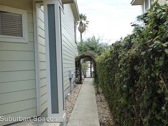 3rd image of 408 E Evergreen St