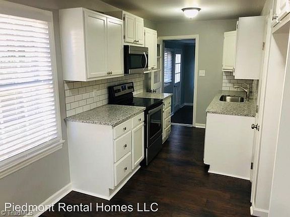3rd image of 1204 Idlewood Ct
