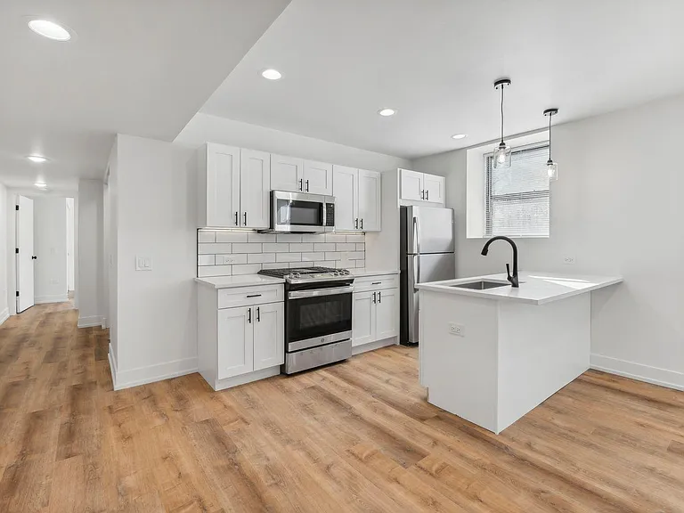 2219 N Hamilton Ave #1 — Photo 1
