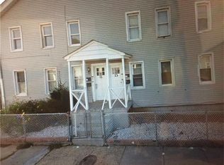 11 John St, Carteret, NJ 07008
