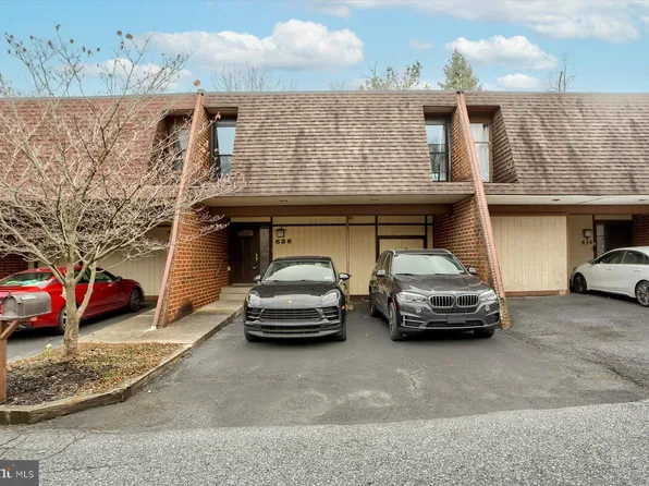 636 Cedar Rd, Mechanicsburg, PA 17055