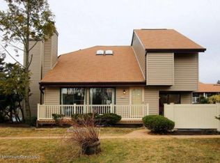 81 Cotswold Cir, Ocean, NJ 07712