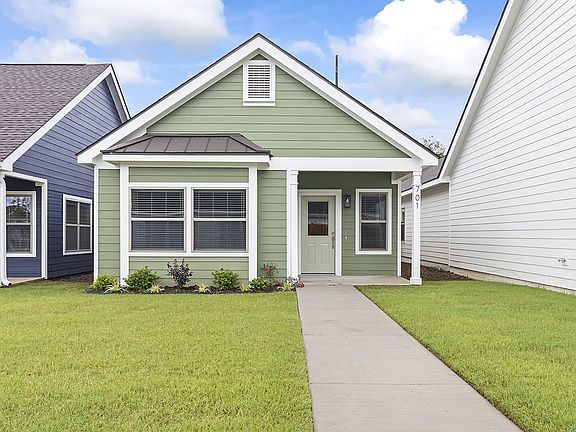 Leopold Floor Plan: Two Bedroom/Two Bath - 1,377 SF