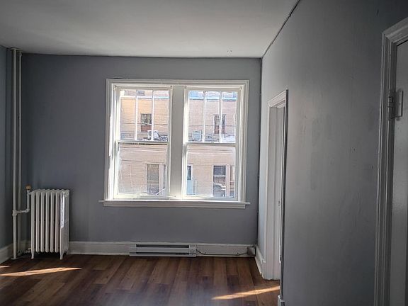 5th image of 207 S Maple Ave #2