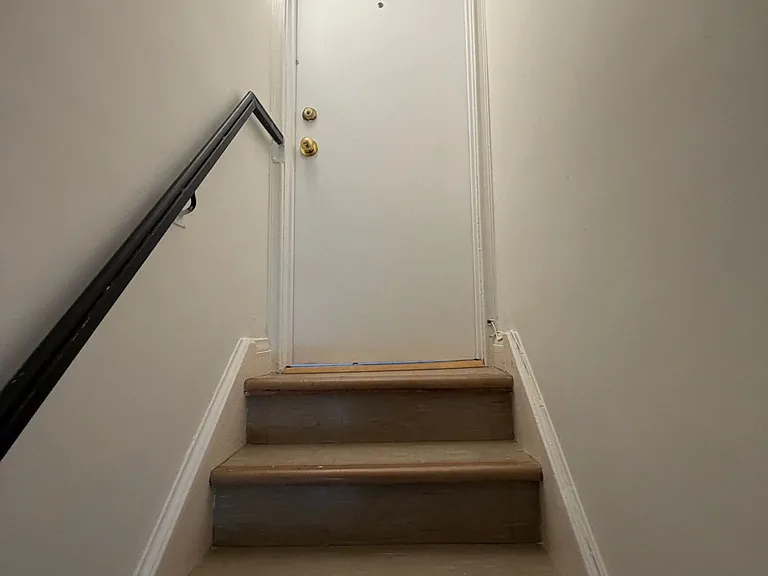 354 Annette St #1 — Photo 9