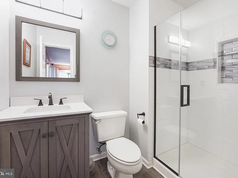 6624 Thurlton Dr — Photo 30