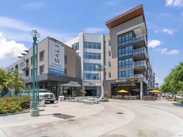 355 N Cleveland St, Oceanside, CA 92054