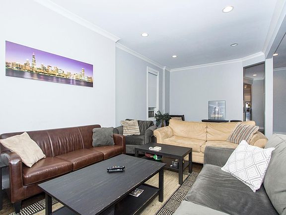 5th image of 1041 W Oakdale Ave #1N