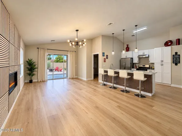 8930 W CUSTER Lane, Peoria, AZ 85381