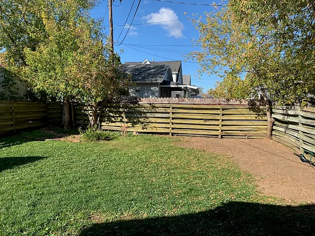 618 Bopf St — Photo 12