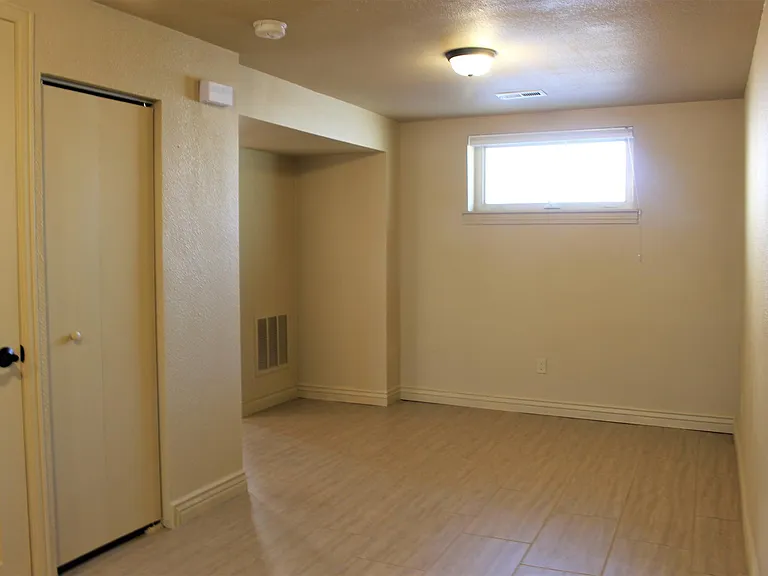 Master bedroom- Main level