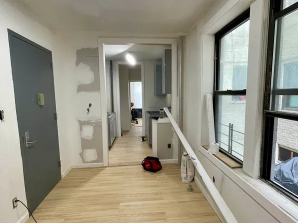 21-31 27th Street image 1 of 7