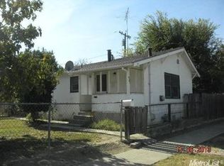 630 1st Ave, Gustine, CA 95322