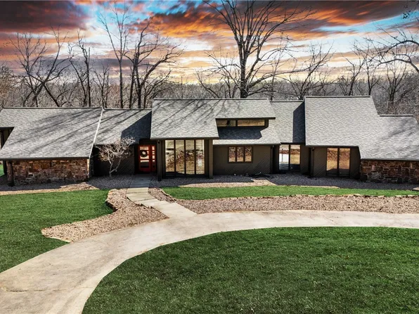 109 Betsy Ln, Rogers, AR 72756