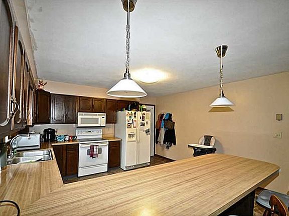 5th image of 716 Lynwood Ct