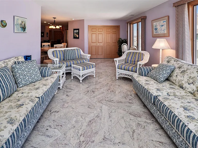 900 Ocean Ave #108 — Photo 16
