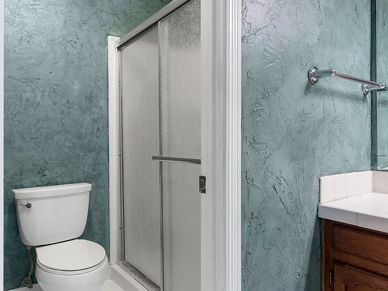 3426 Wildewood Dr — Photo 11