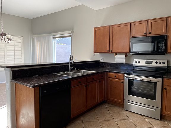 5th image of 2565 E La Costa Dr
