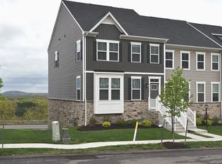 190 Moyer Hill Dr, Cranberry Township, PA 16066