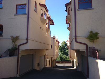 351 W Olympic Pl #351, Seattle, WA, 98119