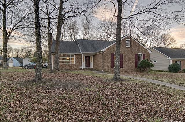 1st image of 1922 Cherring Ln
