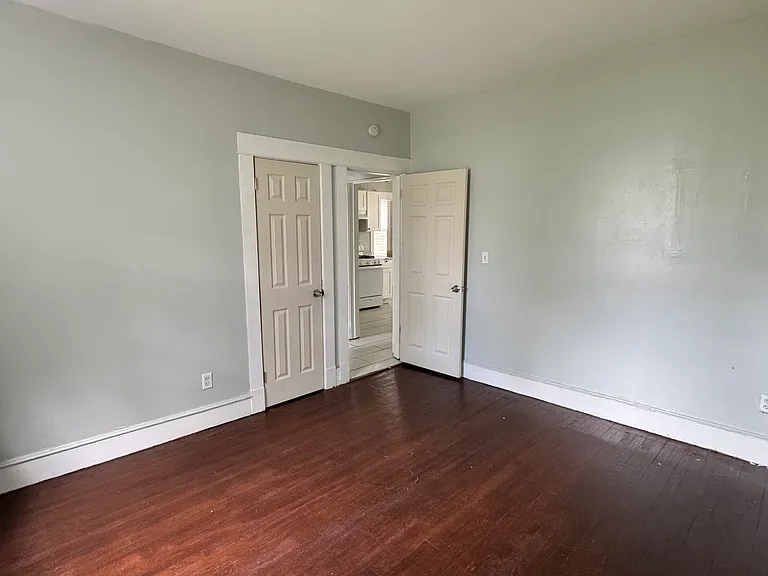 918 Winchester Ave #2 — Photo 8