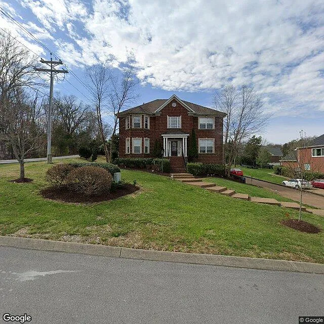 2005 Valleybrook Dr