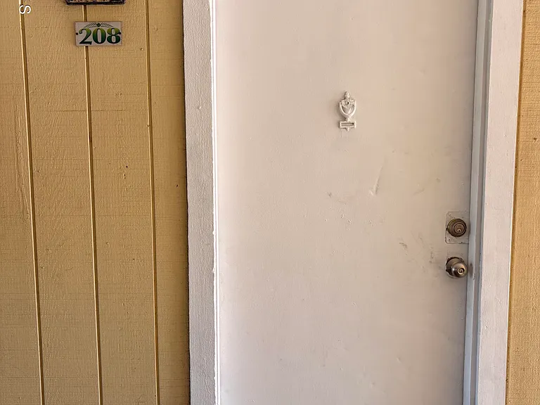 2101 Forest Knoll Dr NE #208 — Photo 1