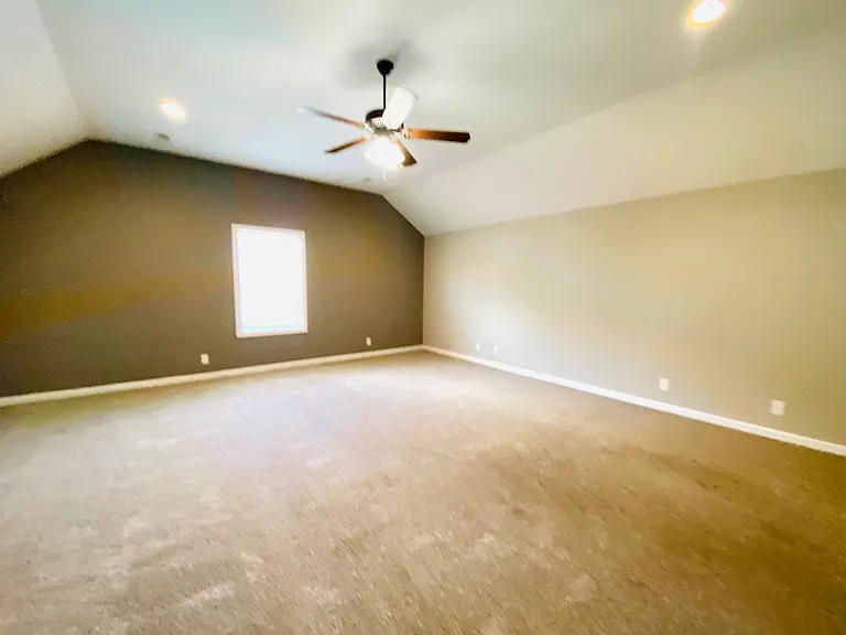 1194 Eagles Bluff Dr — Photo 21