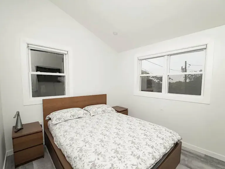 105 Jennifer Rd — Photo 14