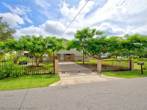 1610 N Oak Park Ave, Avon Park, FL 33825