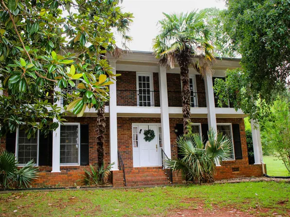 1509 Valley Brook Dr SW, Jacksonville, AL 36265