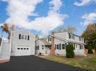 12 High St, Carver, MA 02330