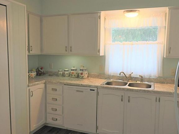 5th image of 52417 Joy Dr