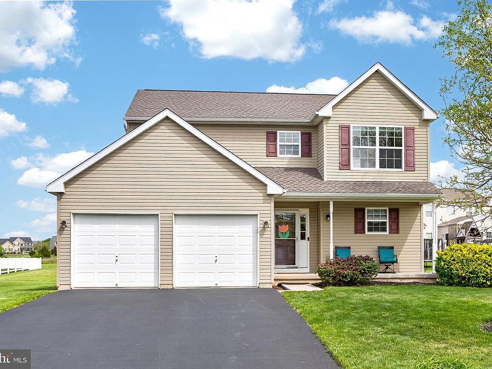 1st image of 35 Westbury Dr
