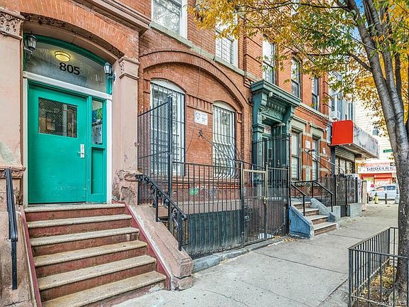 2nd image of 805 E 156th St APT 2