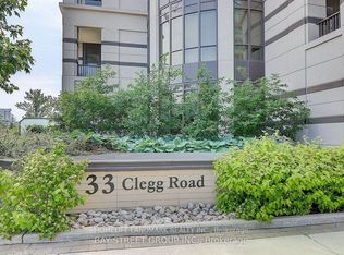33 Clegg Rd #1102, Markham, ON L6G0G6