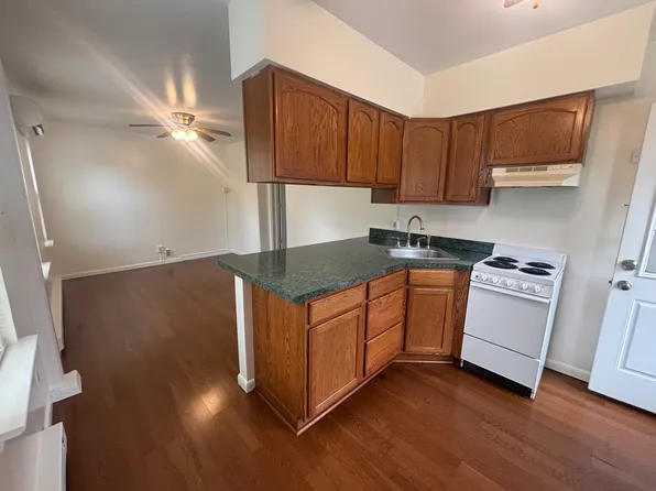 153 2nd Ave APT 1, Royersford, PA 19468