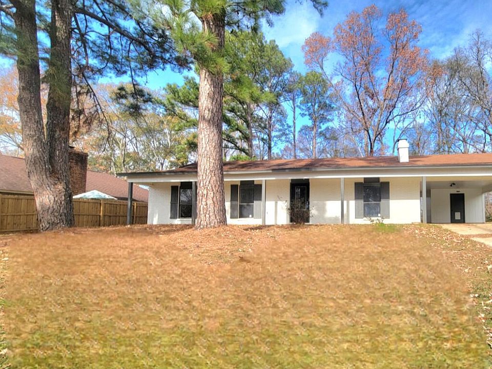 1st image of 452 Sharon Hills Dr