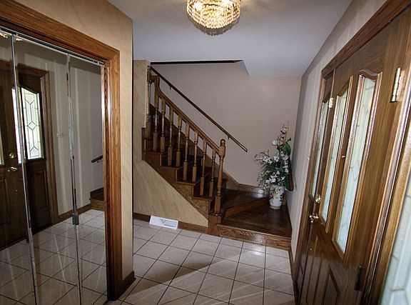 3rd image of 18255 De Jong Ln