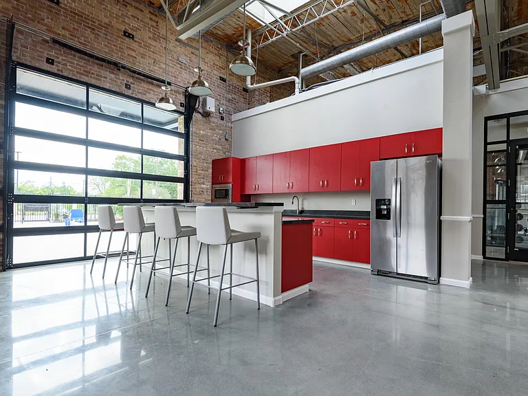 Motor City Apartments — Photo 20