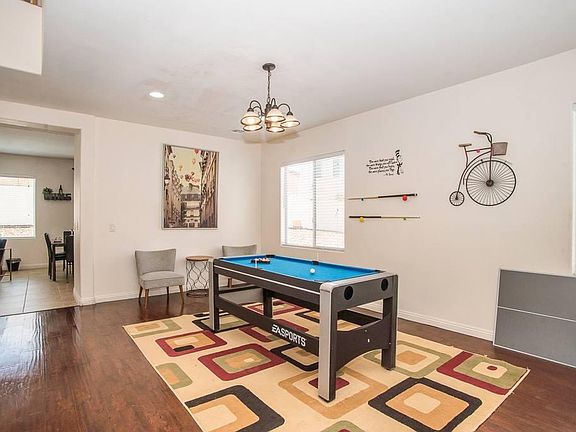Main living room ( All the furniture NOT Included, Presentation Only)