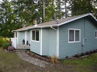 21 E Gem Ct, Grapeview, WA 98546