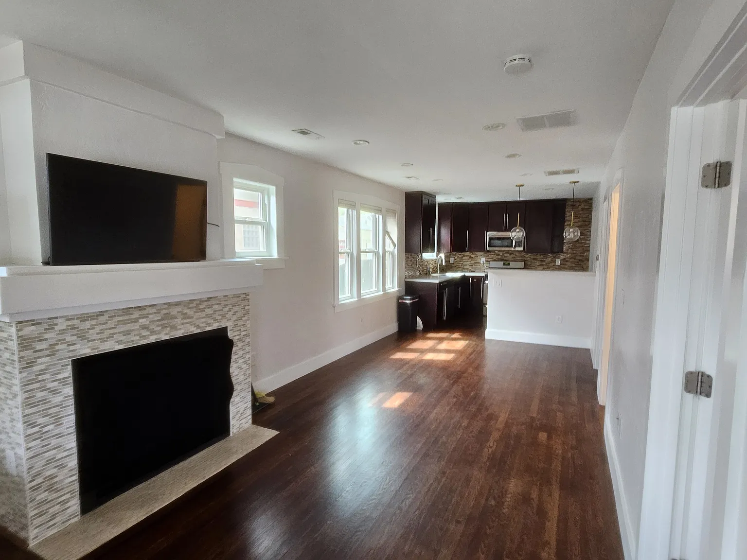 4531 Decatur St — Photo 2