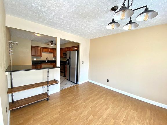 4th image of 9452 Hunters Creek Dr